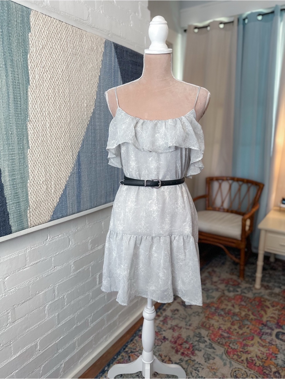 NWT Gilli Soft Sage and White Ruffle Tiered Dress